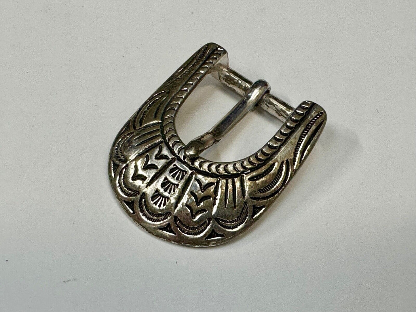2" wide, silver tone ranger style Replacement Liz Claiborne belt buckle
