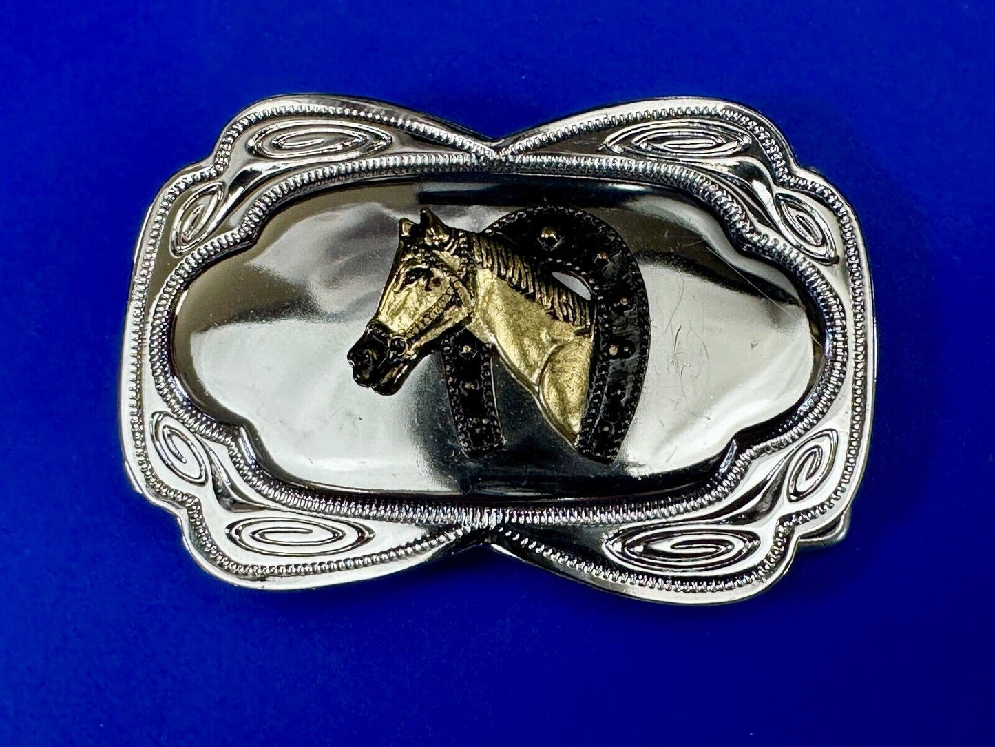 Beautiful NOS Horse head / lucky horseshoe - two tone reflective belt buckle