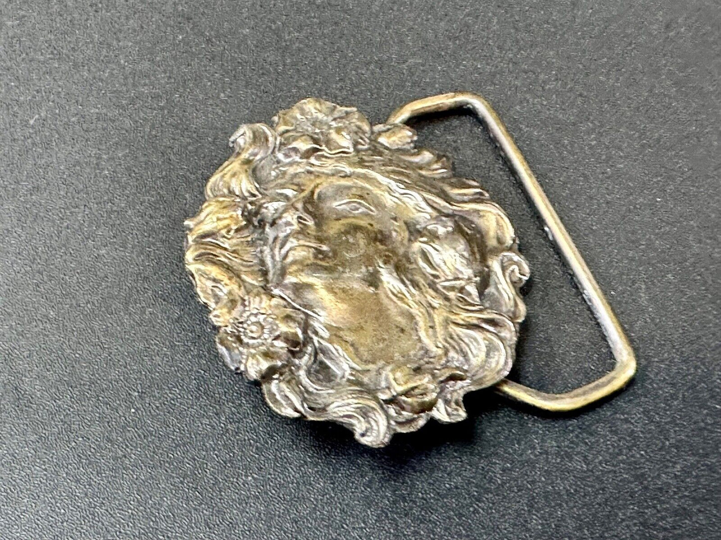 Beautiful Women's Cameo - vintage Lewis belt buckle