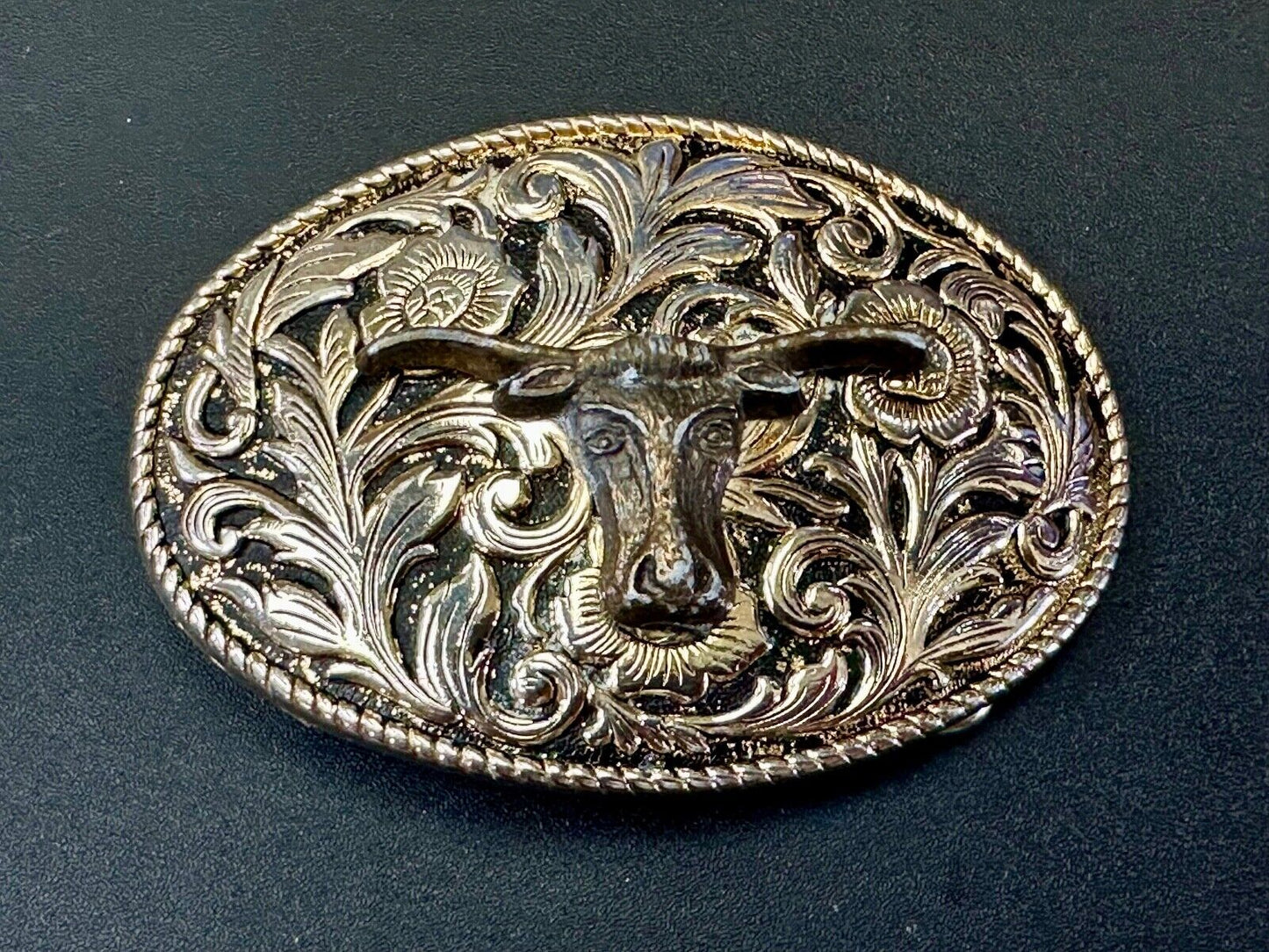 The Longhorn cow steer - cowboys cowgirls western Vintage belt buckle to restore