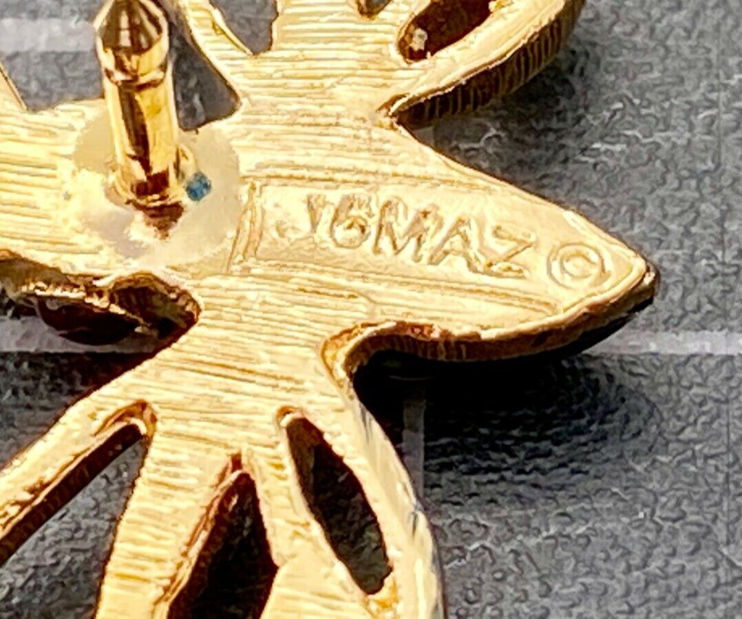 Bee Pin Jewelry, Bumblebee, Queen Bee Vintage Brooch Signed 16Maz B.A.B. Regd