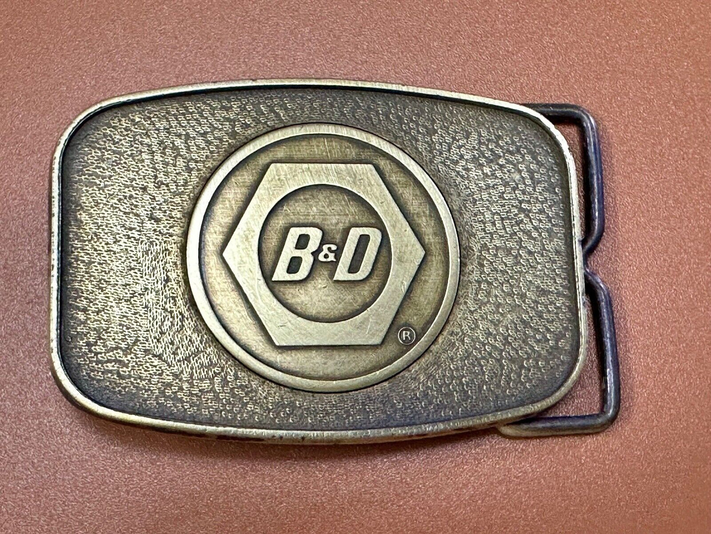 Vintage B&D Company belt buckle - Nut Logo Embalm Construction equipment?