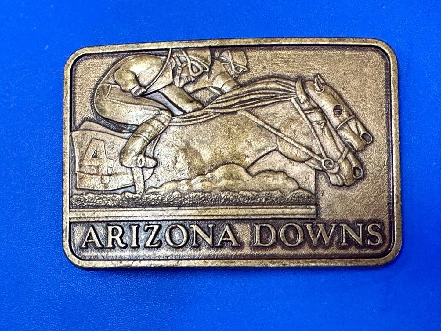 Vintage Arizona Downs Jockeys on Horses Racetrack vtg. Brass Tone Belt Buckle