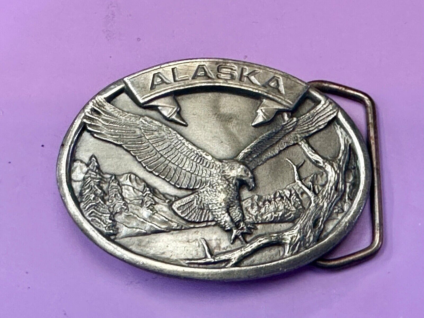 Alaska Eagle - Patriotic Flying Hunting Bird wings wide K66 Siskiyou belt buckle