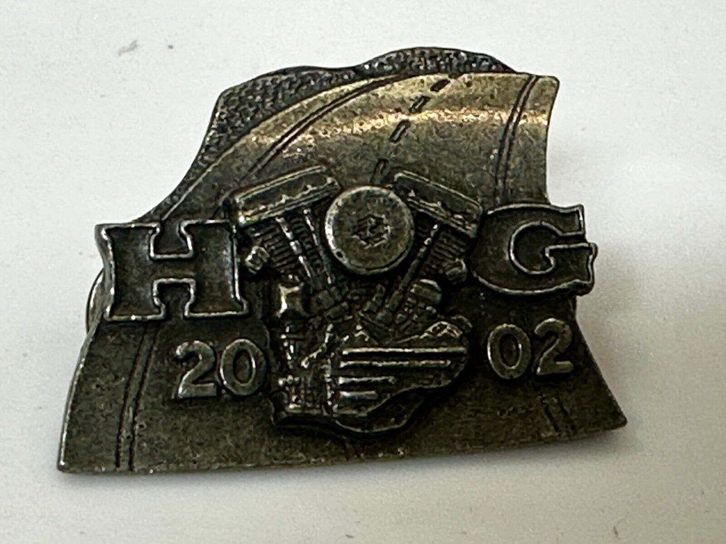 2002 Harley Davidson Engine Owners Group HOG Pin for Jacket or Vest
