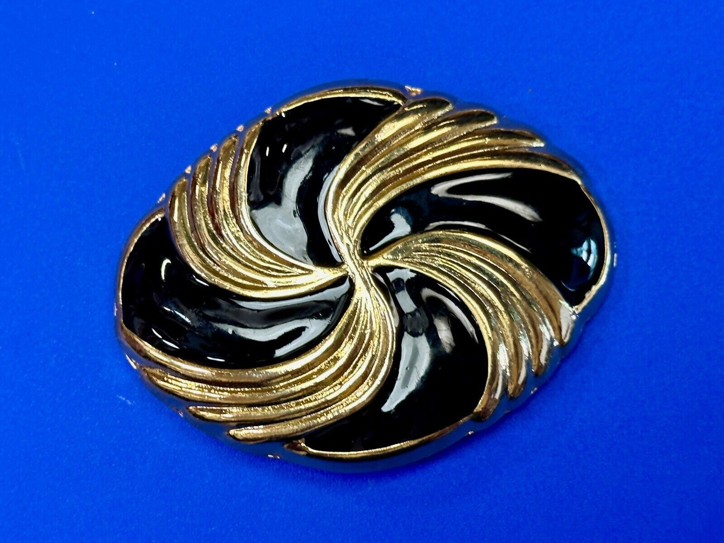 Vintage Day Lor Designer Signed Sash belt buckle Retro Scarf Slide