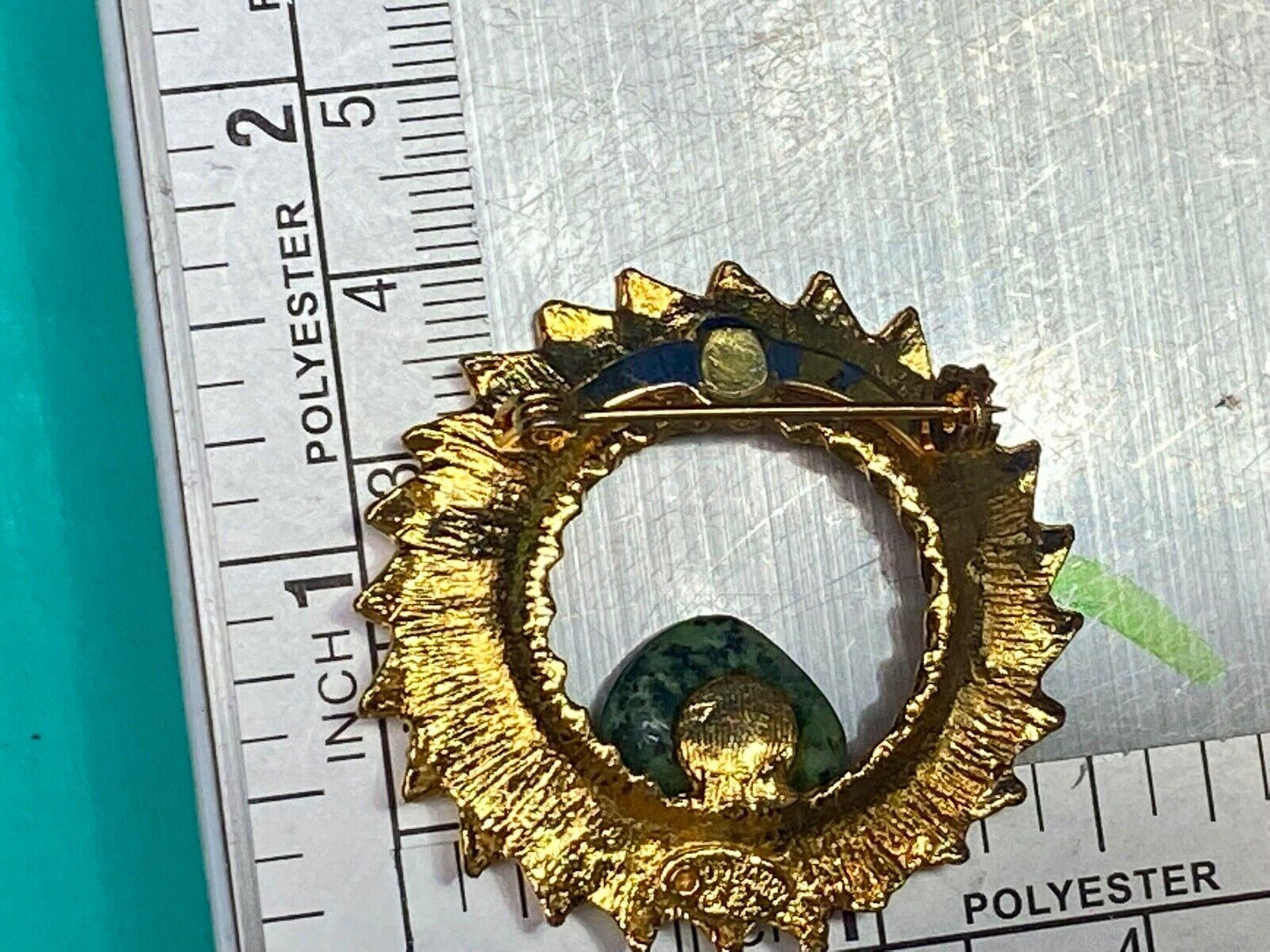 Vintage Dubarry Signed Sunburst Green Jade Stone Gold Tone Brooch Pin