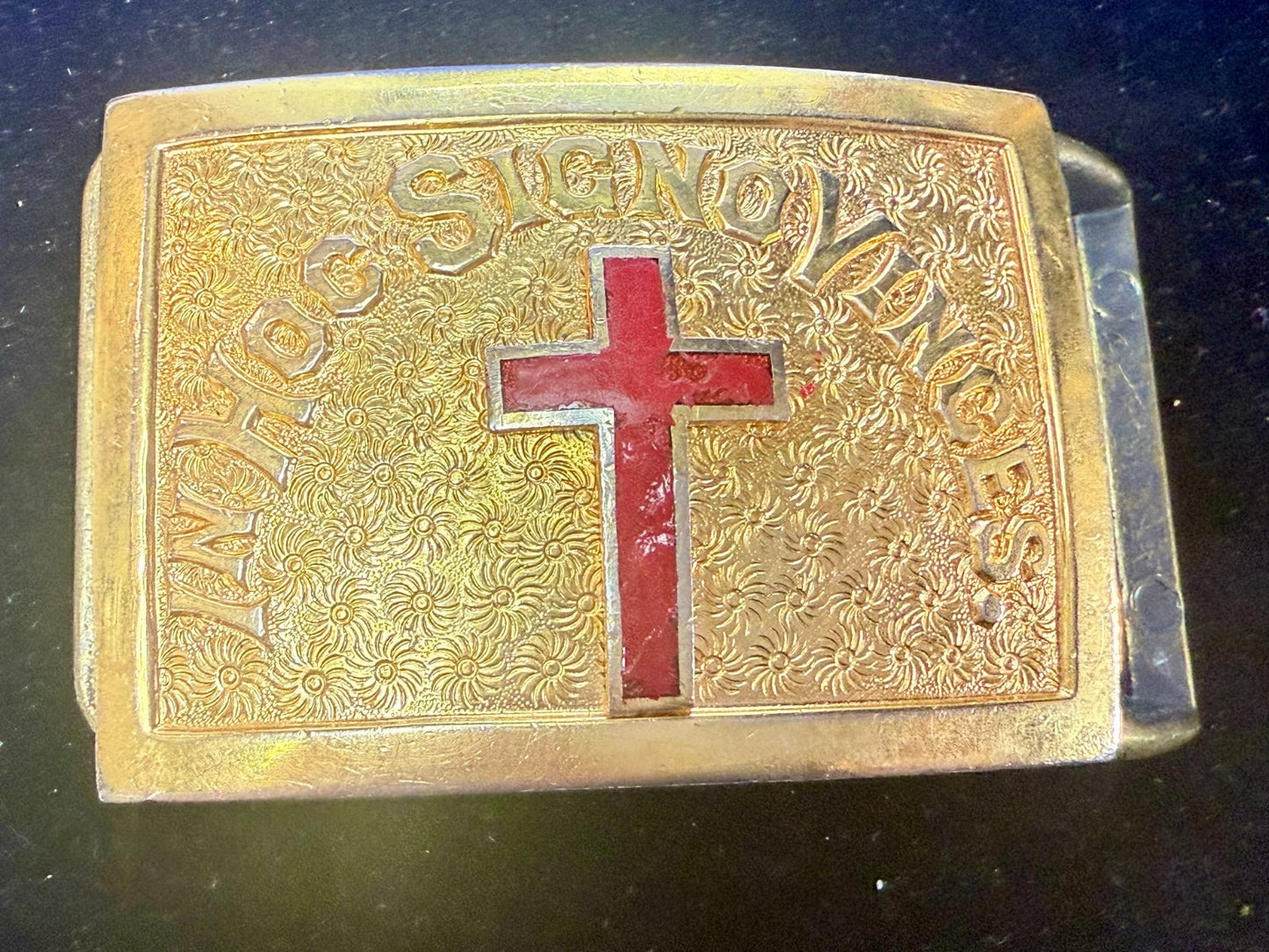 VINTAGE In Hoc Signo Vinces Masonic Knights Templar RED CROSS Belt Buckle