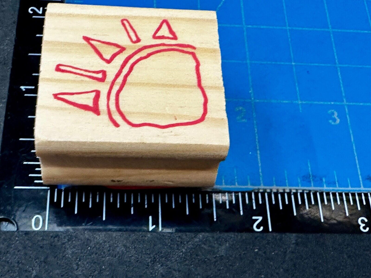 Bear Animal Paw Print - NOS 1.5" Rubber Stamp for Crafting and Card Making