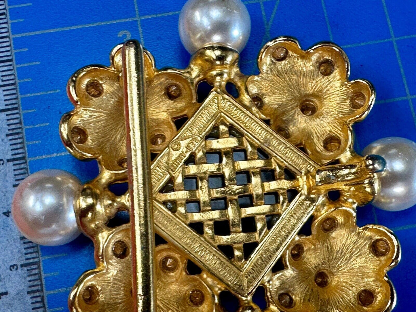 BEN AMUN, Czech Glass / Stone / Jeweled Large Vintage Beautiful belt buckle