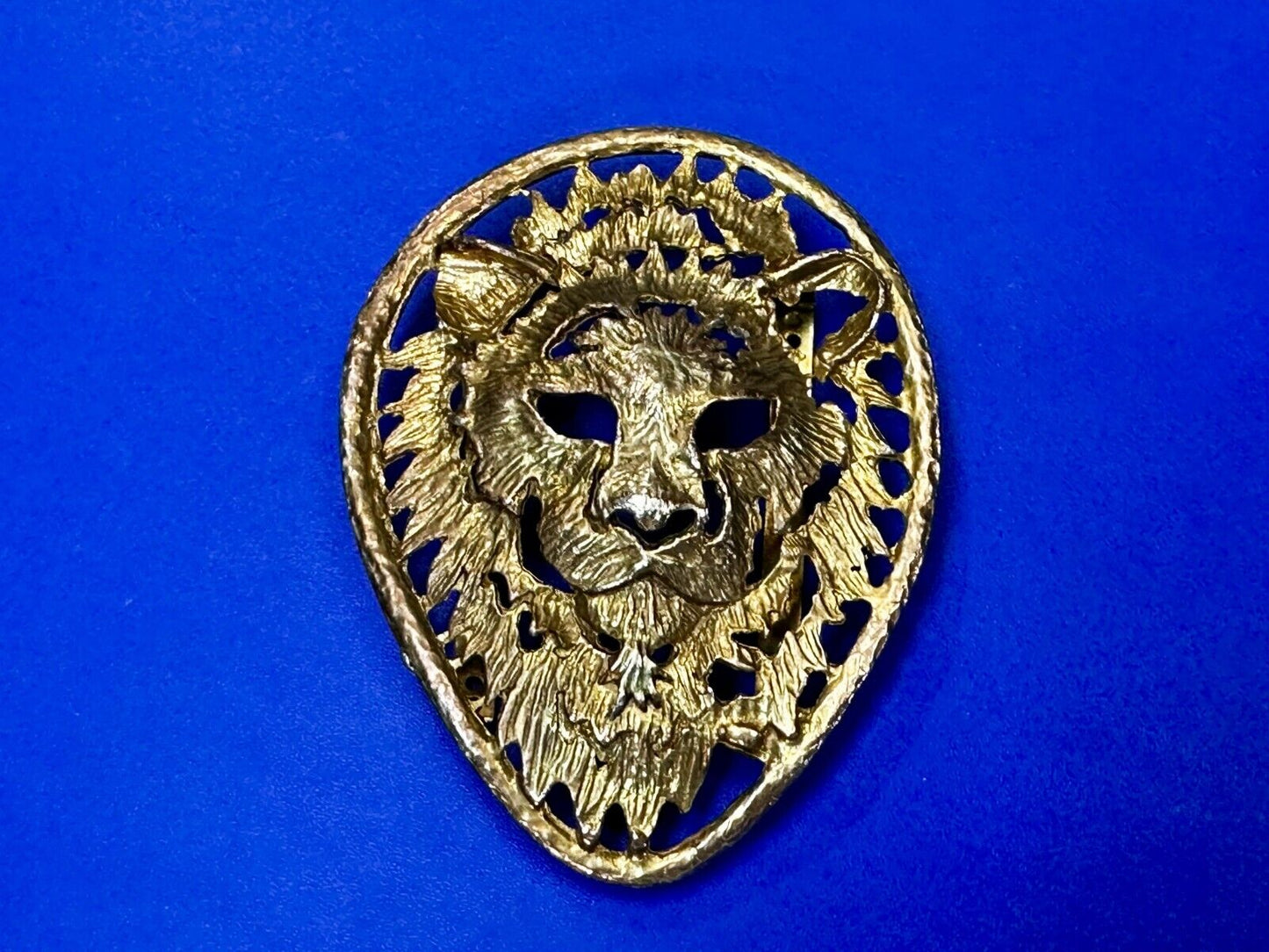 Beautiful Lion Tiger Head Vtg. Figural Cutout See Through Gold Tone Belt Buckle