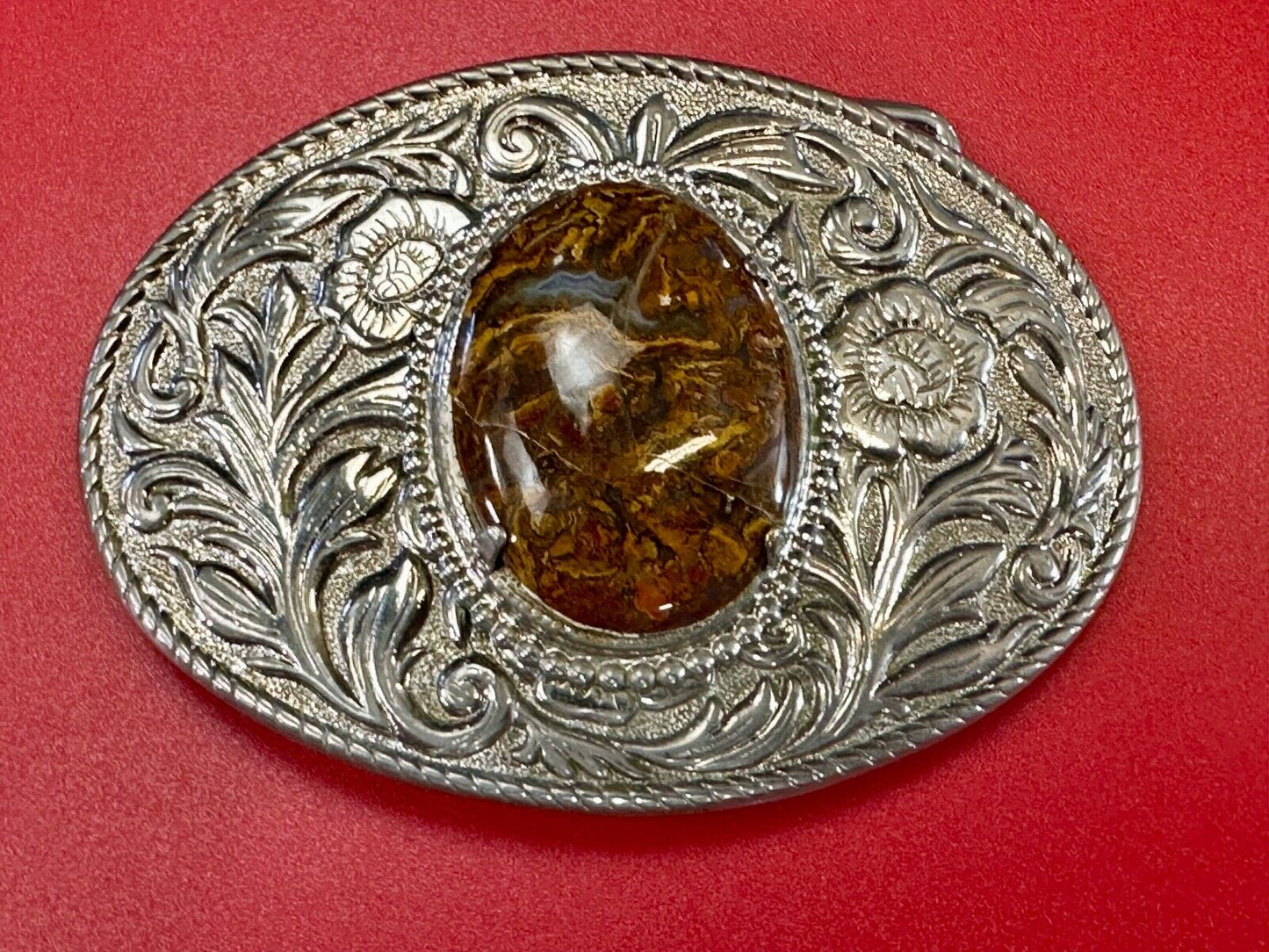 Beautiful cabochon cab stone centerpiece on western silver tone belt buckle