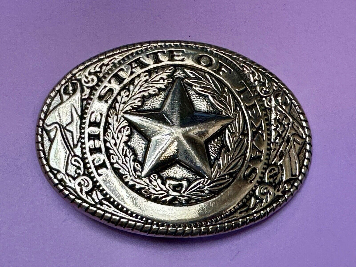 The Great State of TEXAS Star Flag Olive Branch Gold Tone Oval Belt Buckle