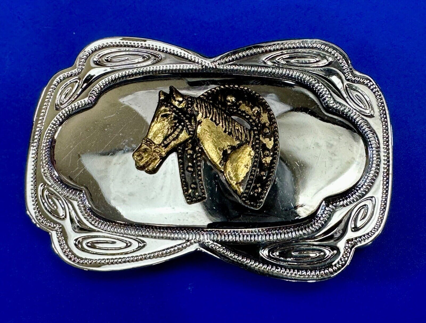 Beautiful Horse head / lucky horseshoe - two tone reflective belt buckle