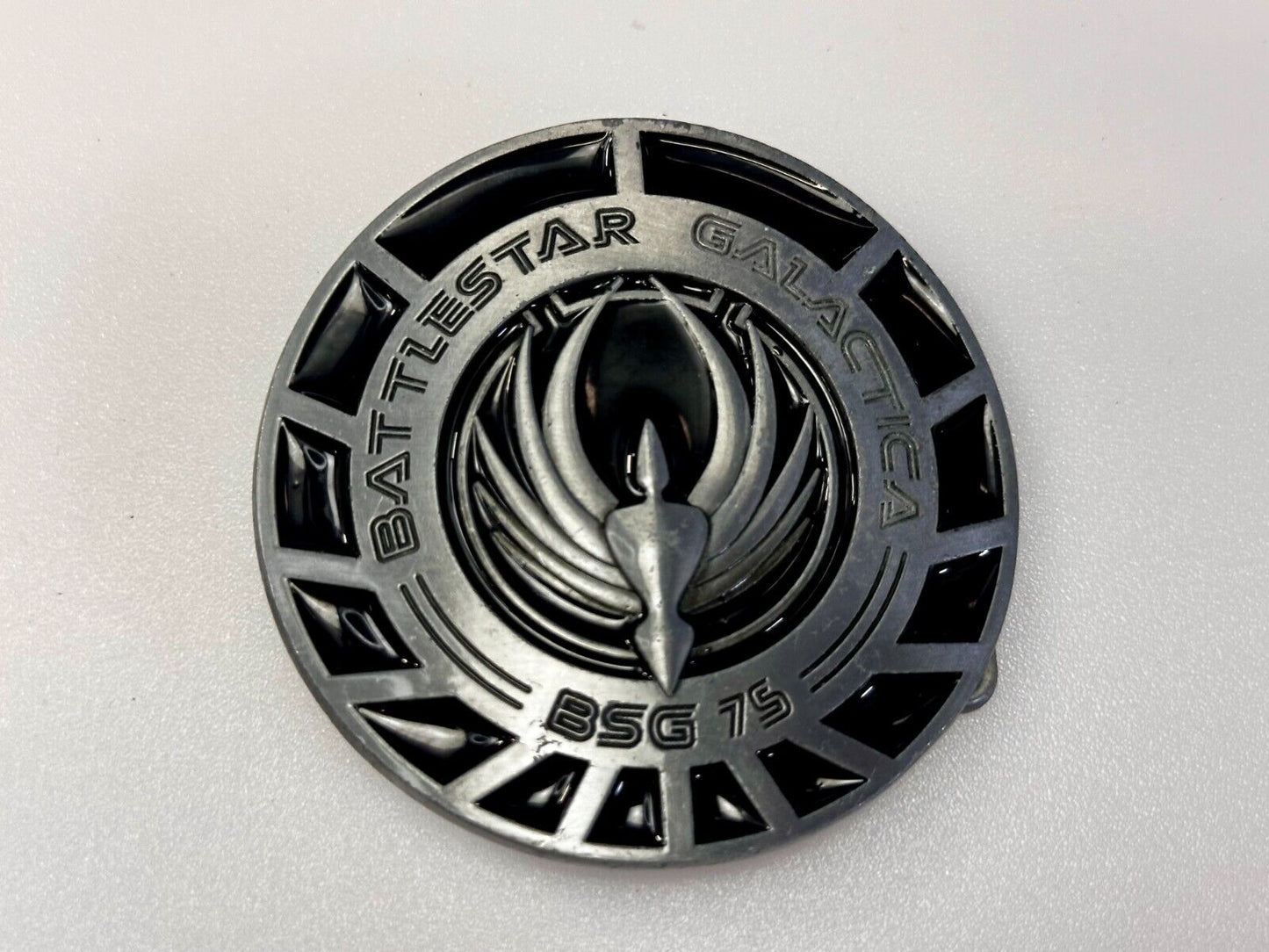 BATTLESTAR GALACTICA BSG 75 Television Series Metal Enameled Round Belt Buckle