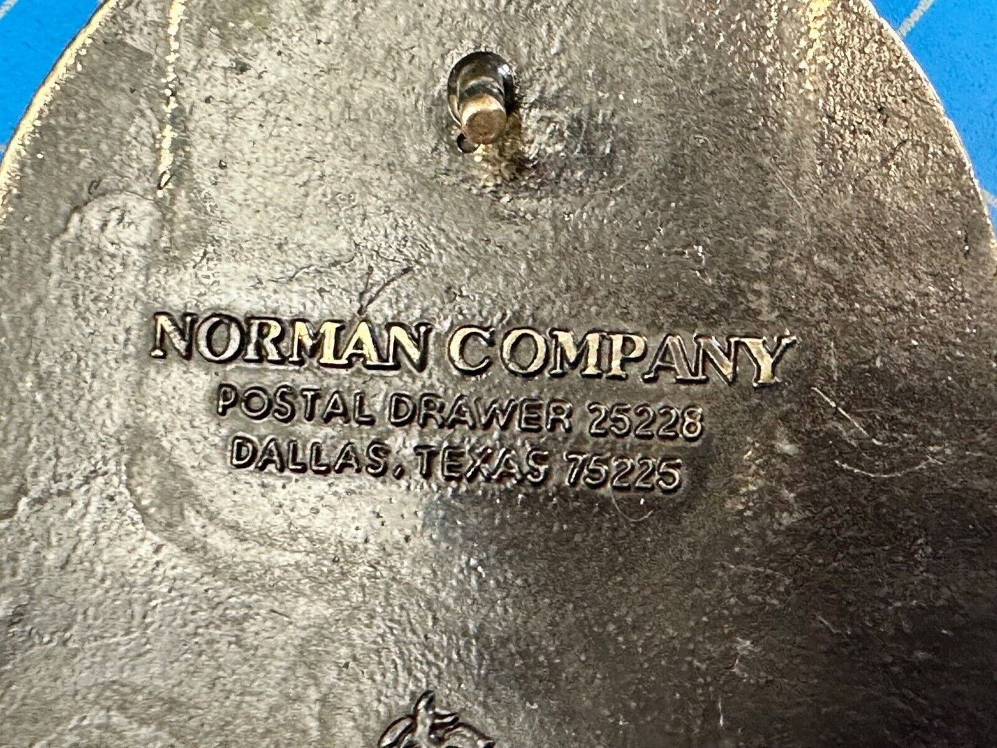 Texas State Rifle Association Charging longhorn Hunting Norman Co. belt buckle