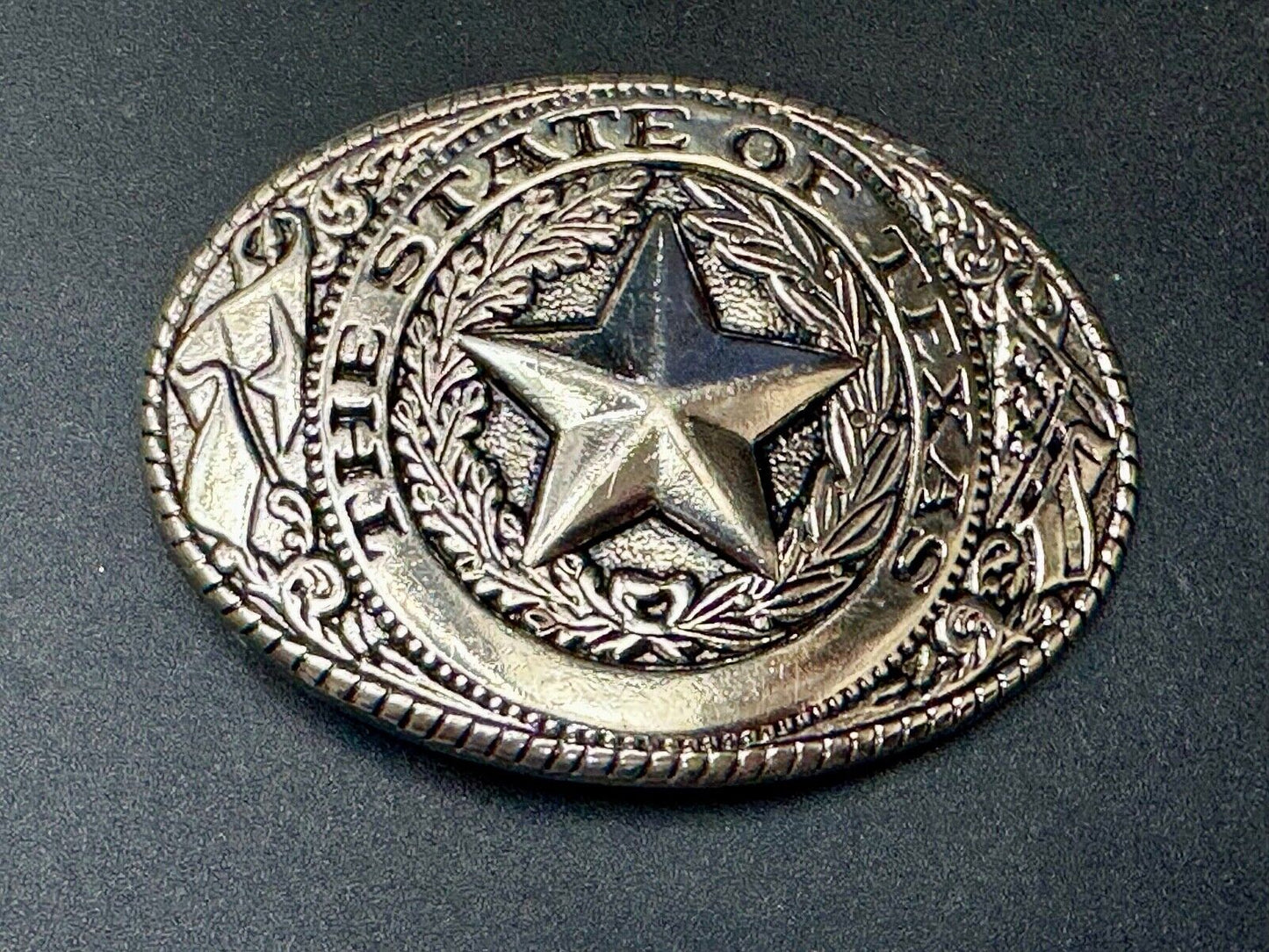 The Great State of TEXAS Star Flag Olive Branch Gold Tone Oval Belt Buckle