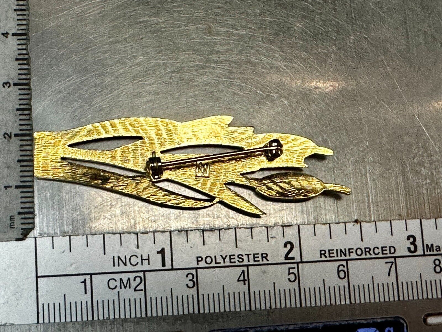 Beautiful Three Red Tulip Flower Gold Tone Vintage Brooch Pin - See Makers Mark!