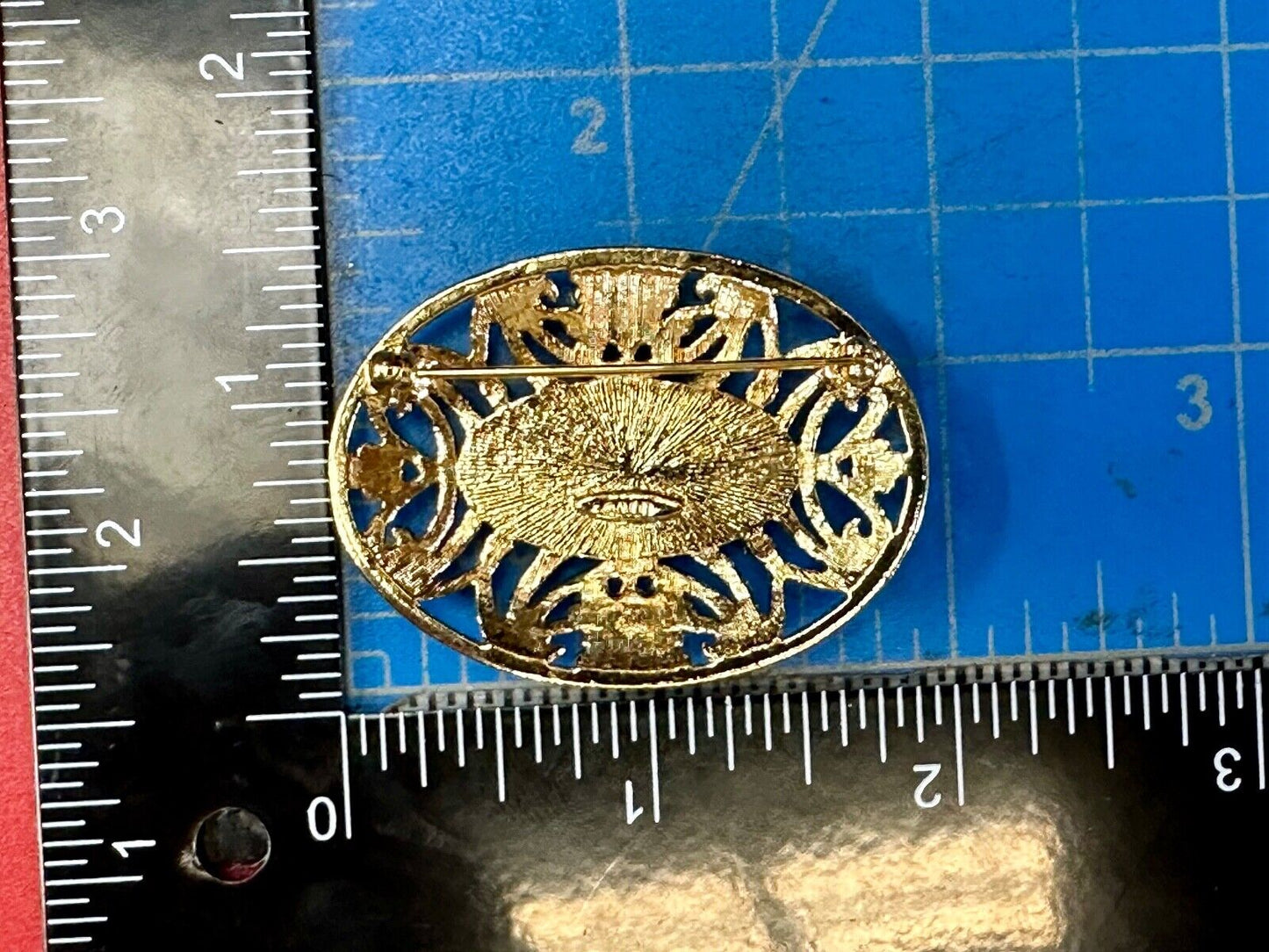 Avon signed gold tone see through surround Porcelain flower theme brooch pin