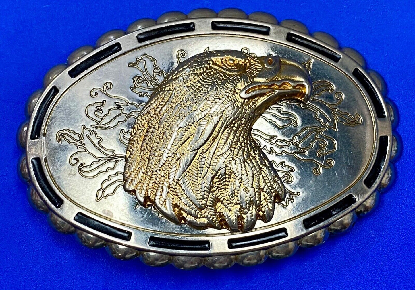 Bald Eagle head Patriotic western oval black accented boarder belt buckle