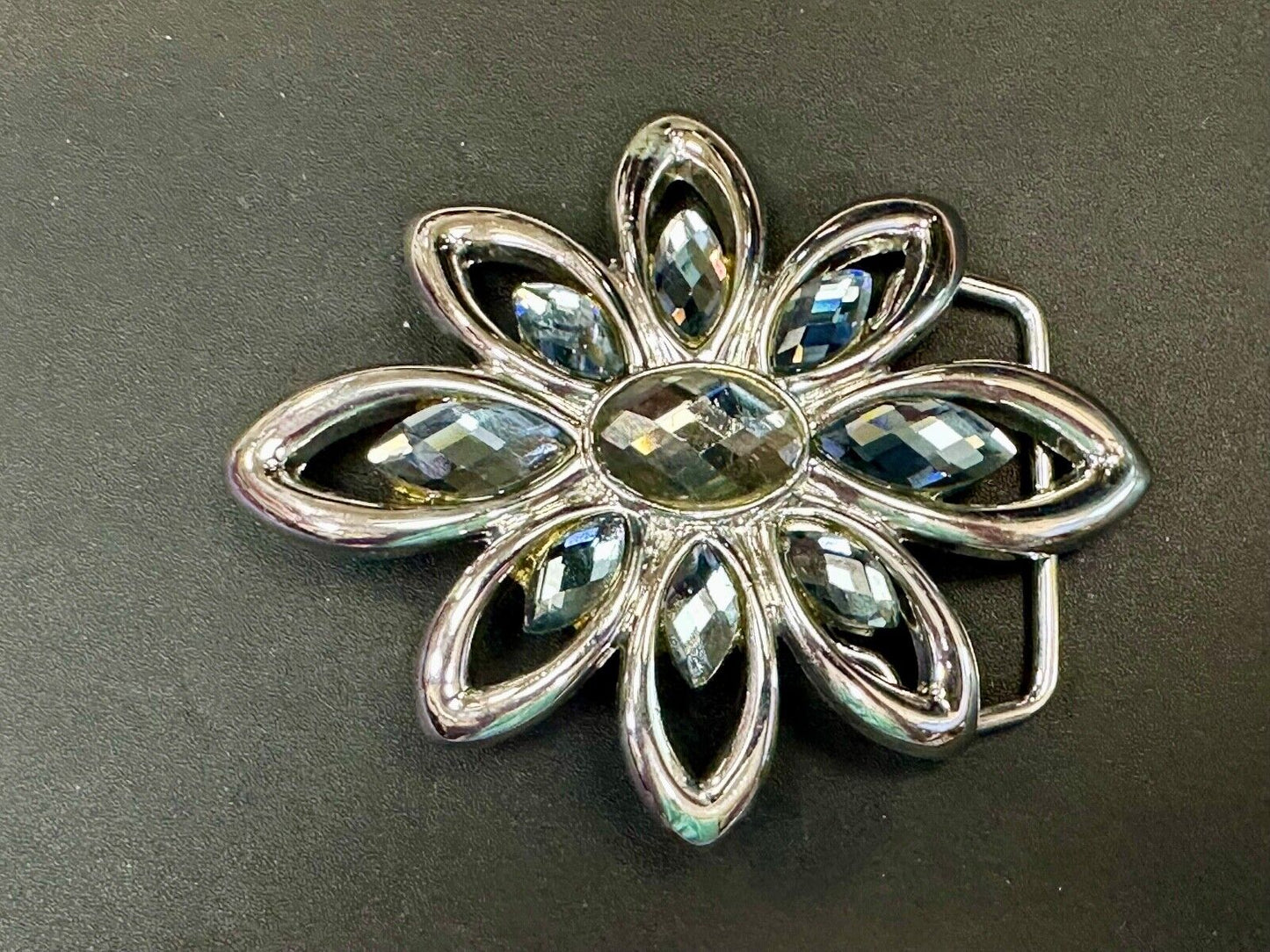 Beautiful Flower theme cutout A240 rhinestone belt buckle