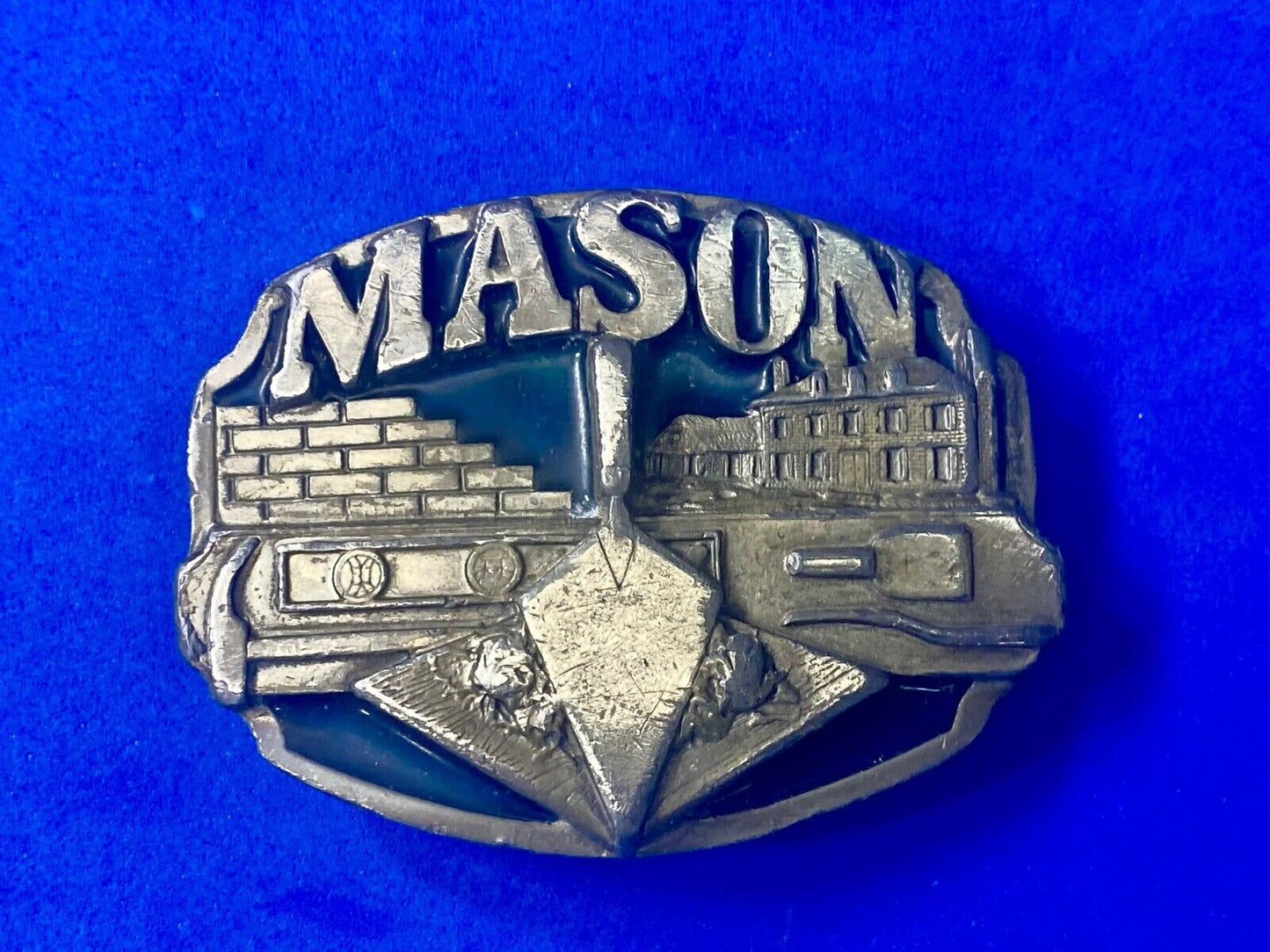 Vintage 1988 Brick Wall Masons Construction Career Job Profession Belt Buckle