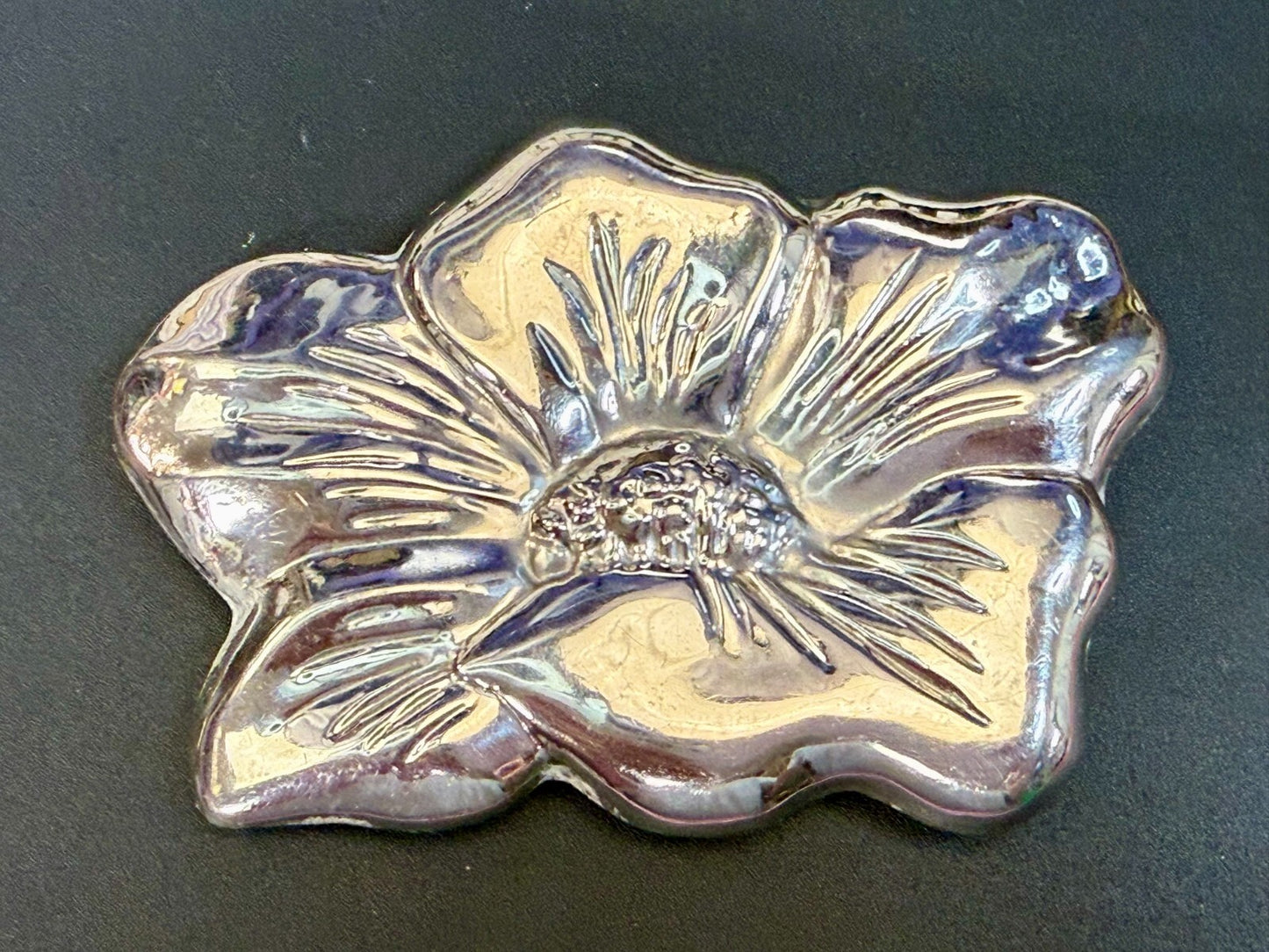 Beautiful Pansy Flower Shaped Silver Tone Hippy Vibe Scarf Slide Belt Buckle