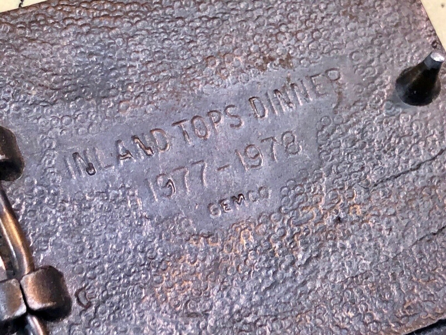 VINTAGE BRONZE 1977-1978 INLAND TOPS DINNER MINING BELT BUCKLE BY GEMCO