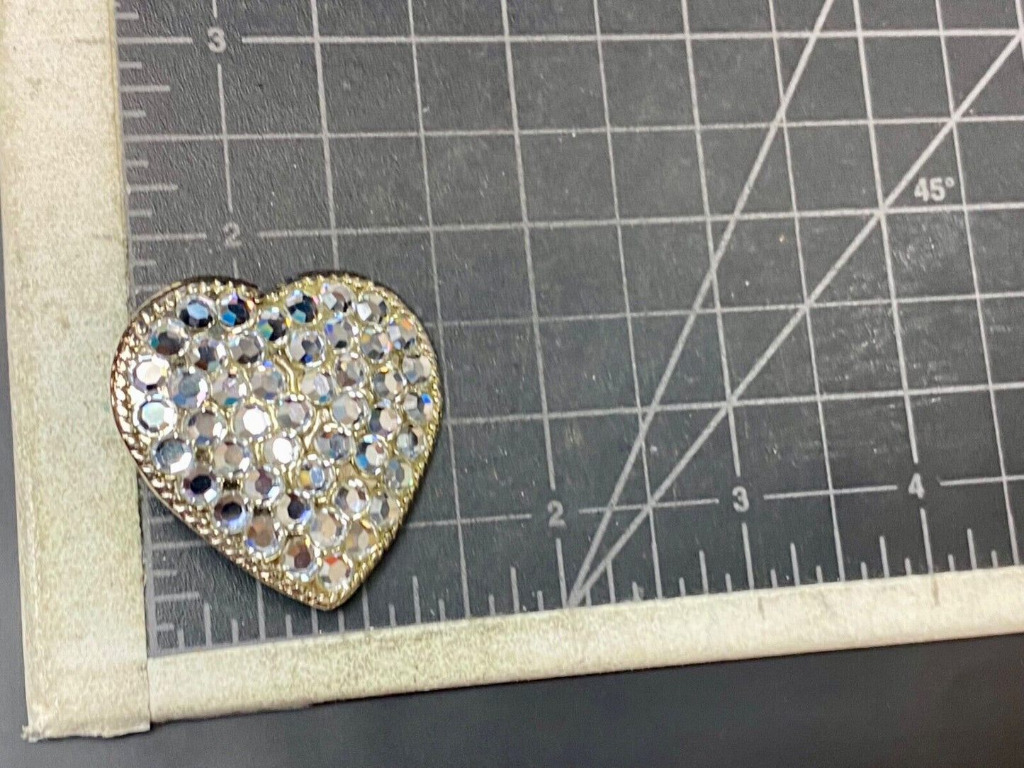 Beautiful Jeweled Rhinestone covered HEART belt buckle