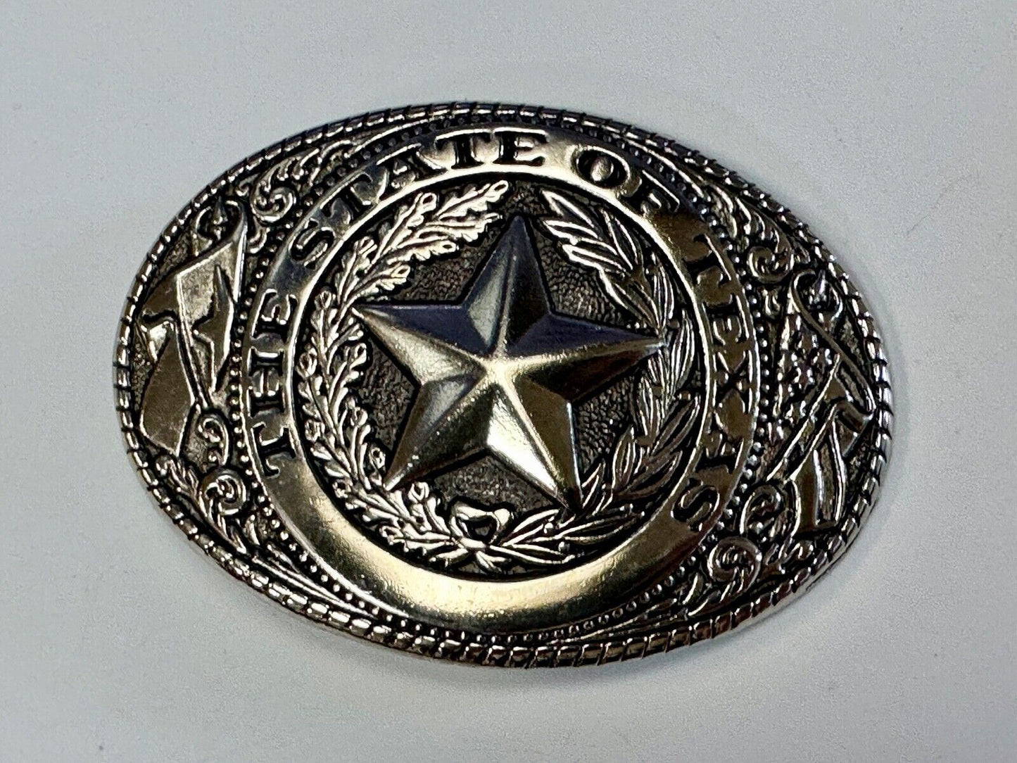 The great state of TEXAS - Tx Star Flag - Silver tone NOS belt buckle