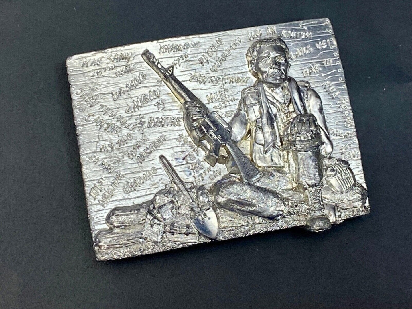 VIntage 1994 The American Vietnam Soldier Commemorative belt buckle by Bergamot