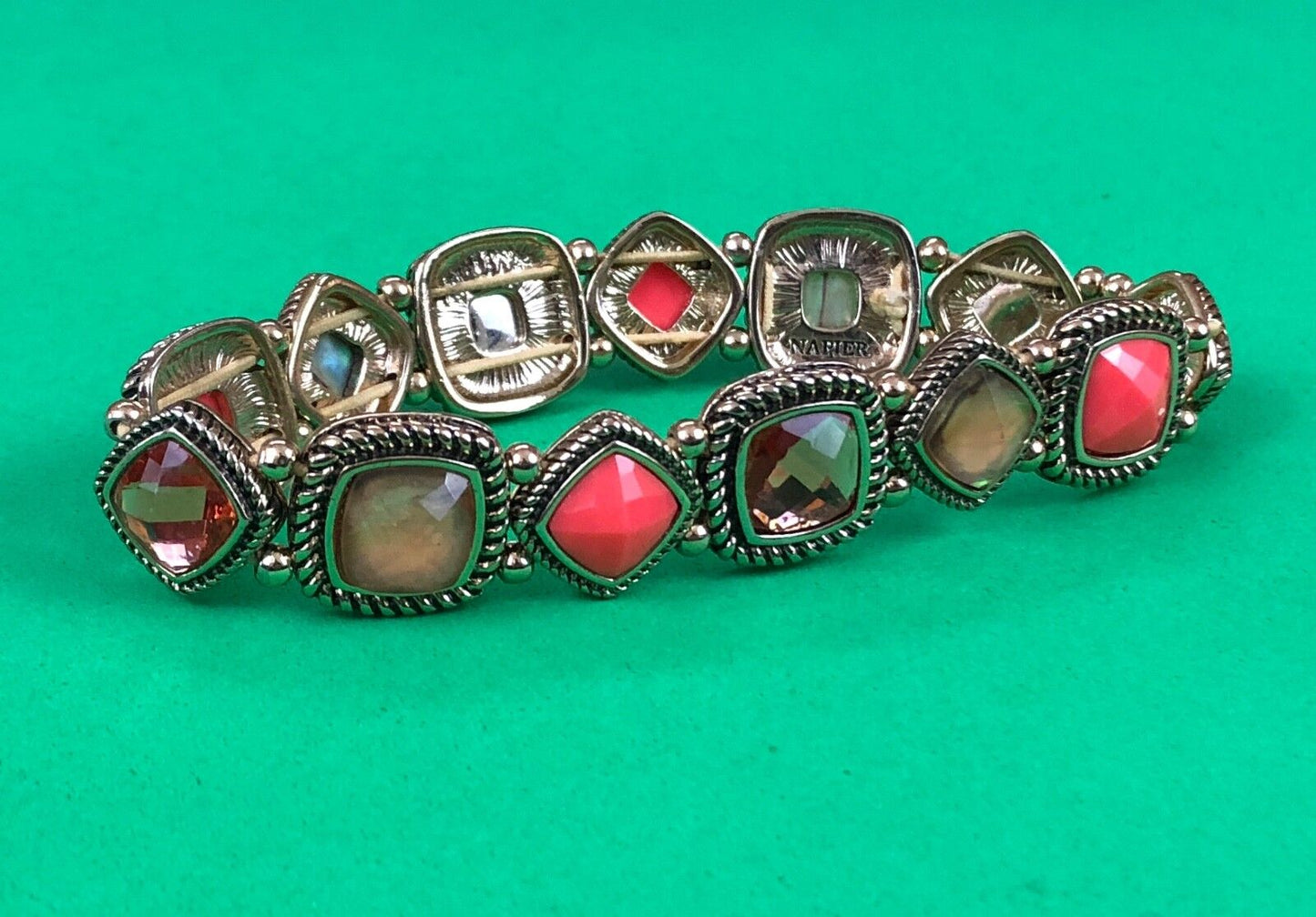 Vintage Antique, - NAPIER RED's ACRYLIC STONES STRETCH BANGLE BRACELET