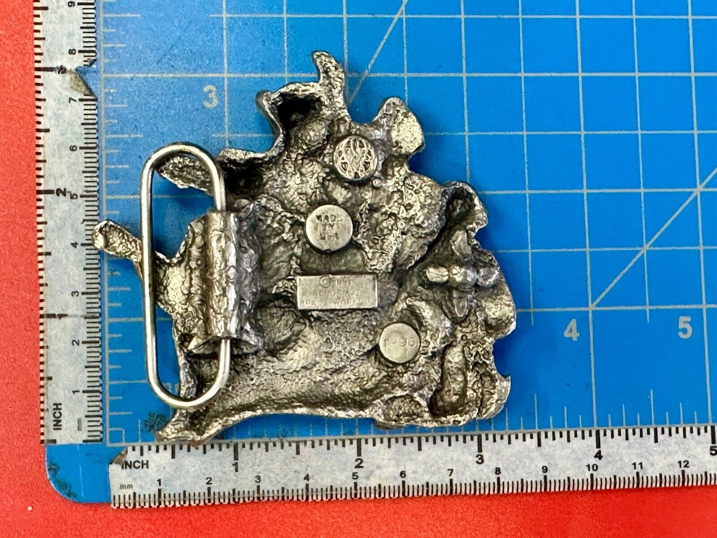Vintage 1981 Enamel Country & Western Bergamot Brassworks Belt Buckle T-96