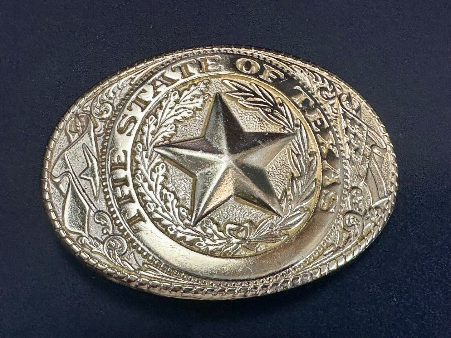 The Great State of Texas - Lone Star Flags seal gold & white color belt buckle