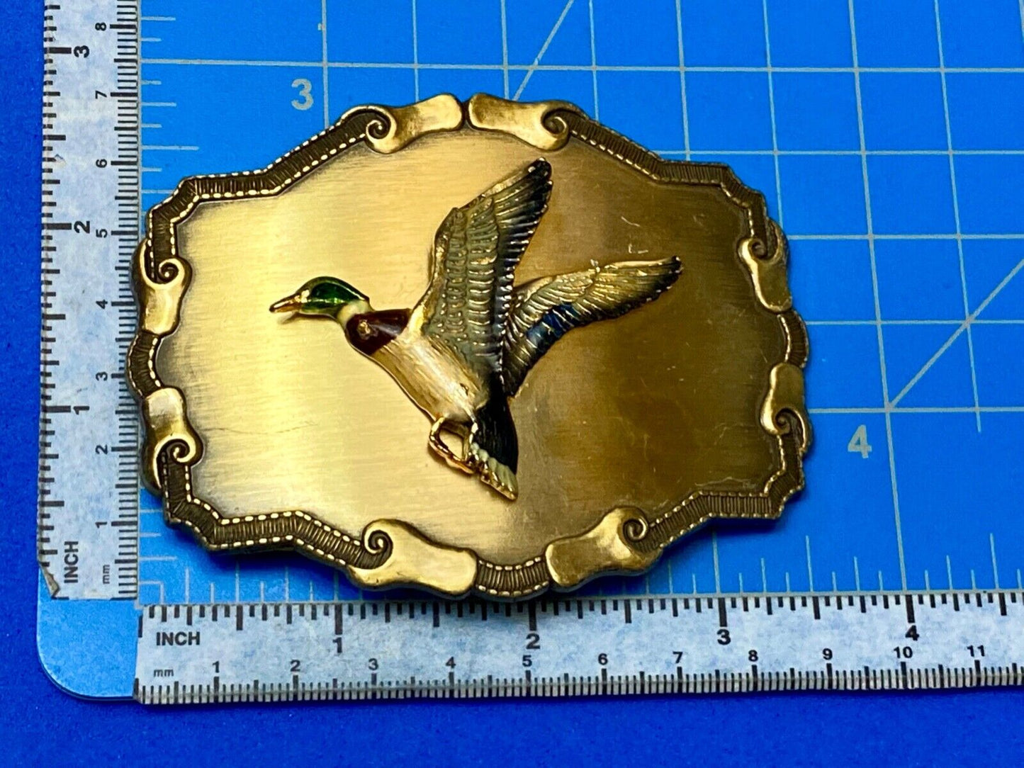 Vintage Duck - western framed flying Bird with green head belt buckle