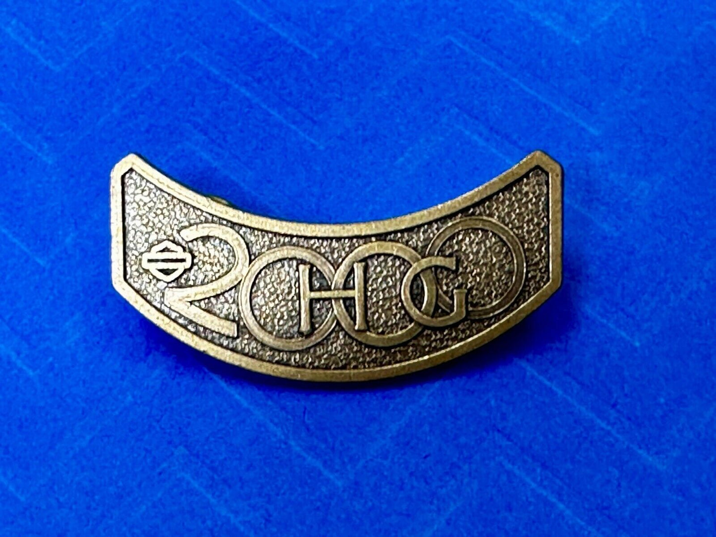 2000 NOS Harley Davidson Owners Group HOG Pin for Jacket or Vest