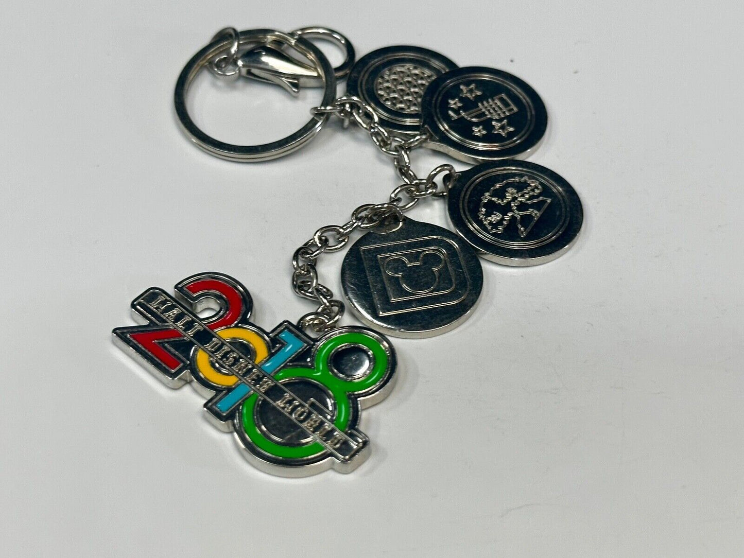 2018 Walt Disney World Souvenir Charm Keychain - Key Ring Chain