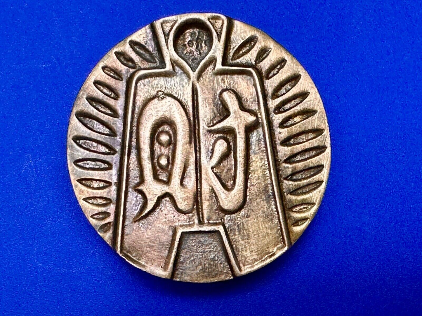 Aztec Mayan Figure Symbols Vintage Round Brass Hippy Style Belt Buckle