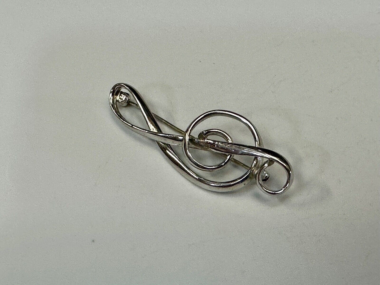 Treble clef music theme signed vintage brooch pin from estate find