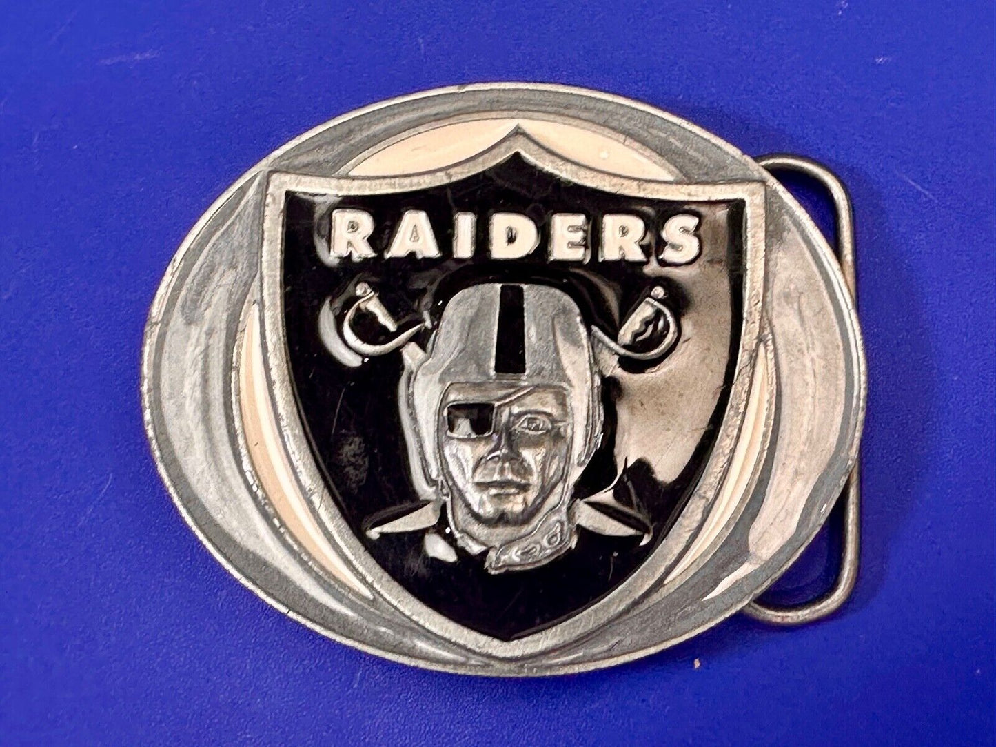 2003 Oakland Raiders NFL Football Commemorative Belt Buckle
