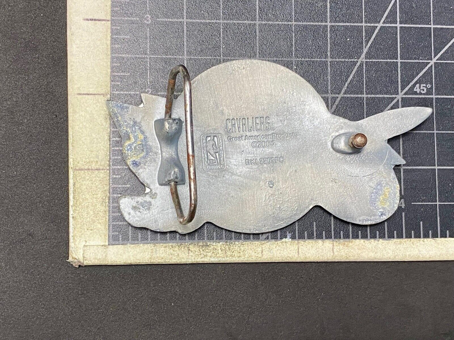 Used- to repair - CLEVELAND CAVALIERS NBA BASKETBALL BELT BUCKLE