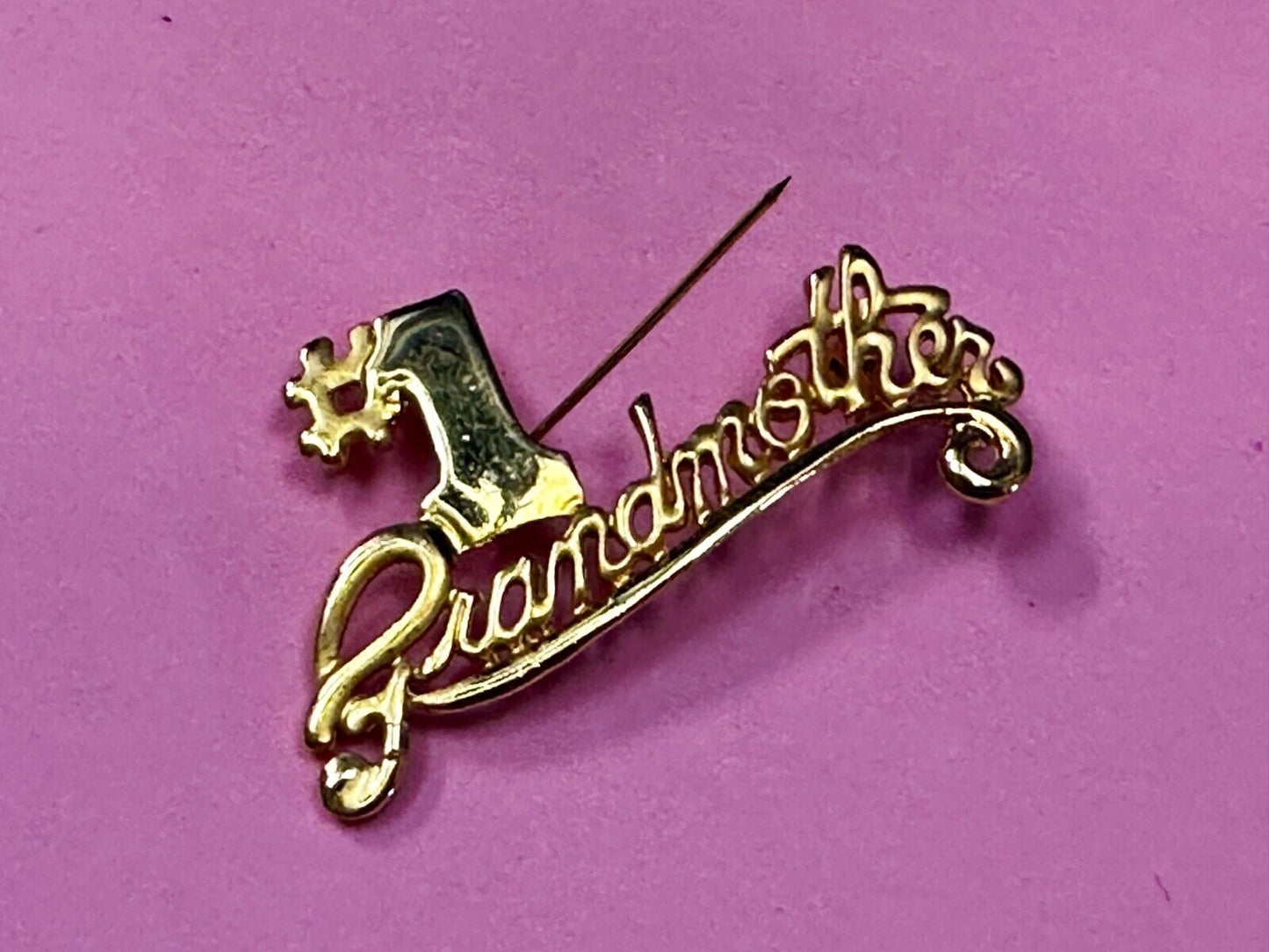 #1 Number One Grandmother Love Gift Gold Tone Vintage Brooch Pin