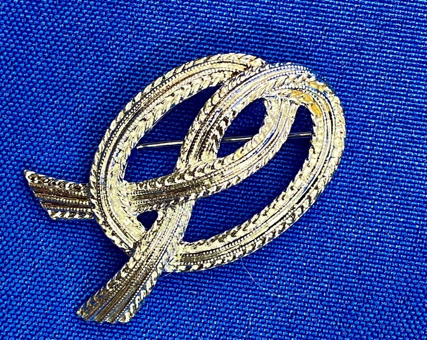 Vintage Emmons Knotted Bow Silver Tone Brooch Pin Costume Jewelry
