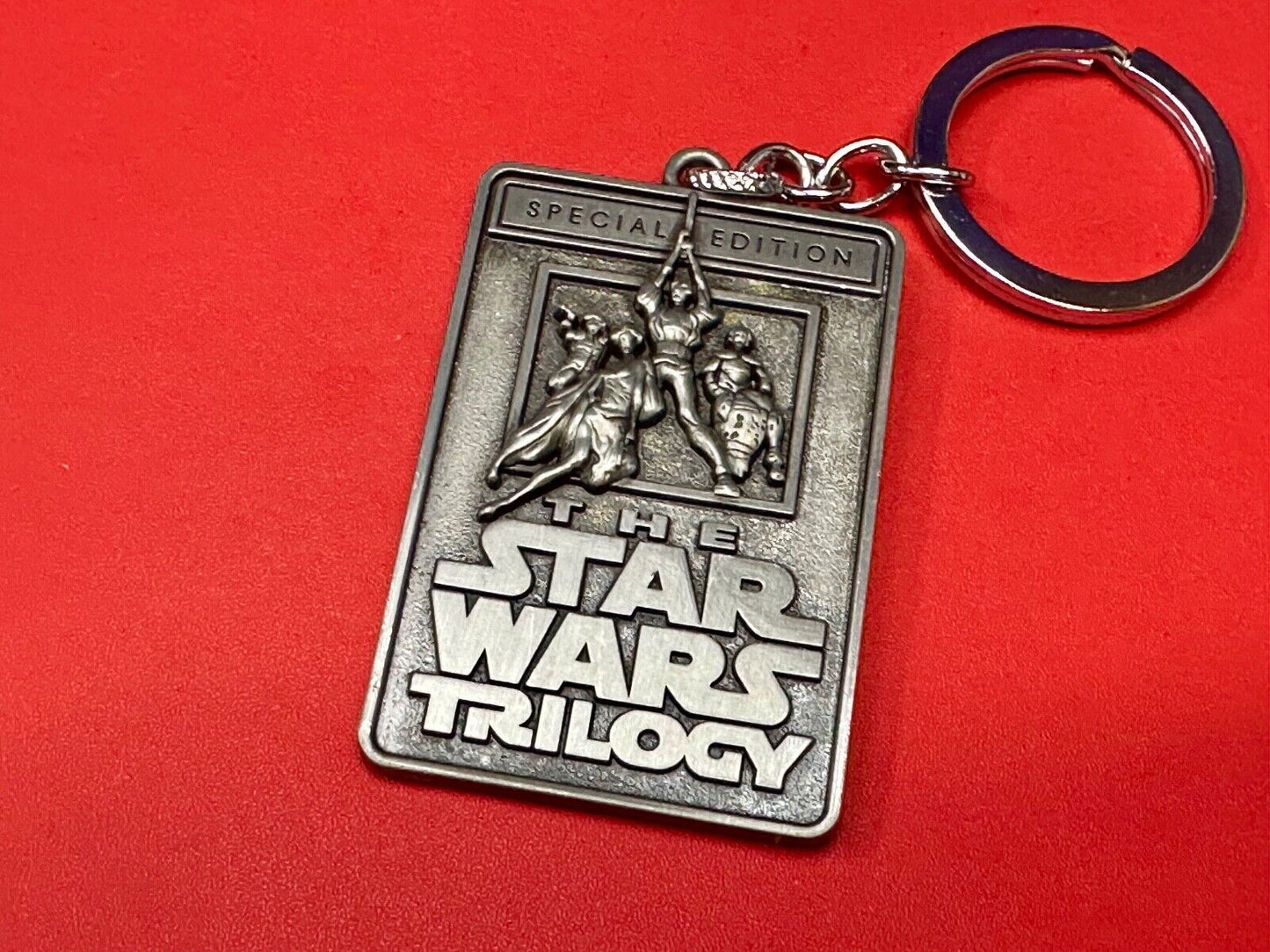 The Star Wars Trilogy Logo Emblem NOS Keychain!