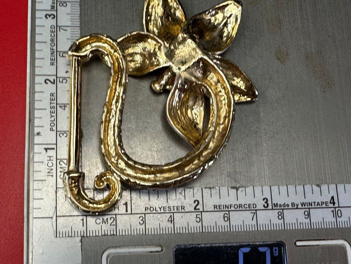Beautiful flower cutout jeweled brushed enamel cutout belt buckle