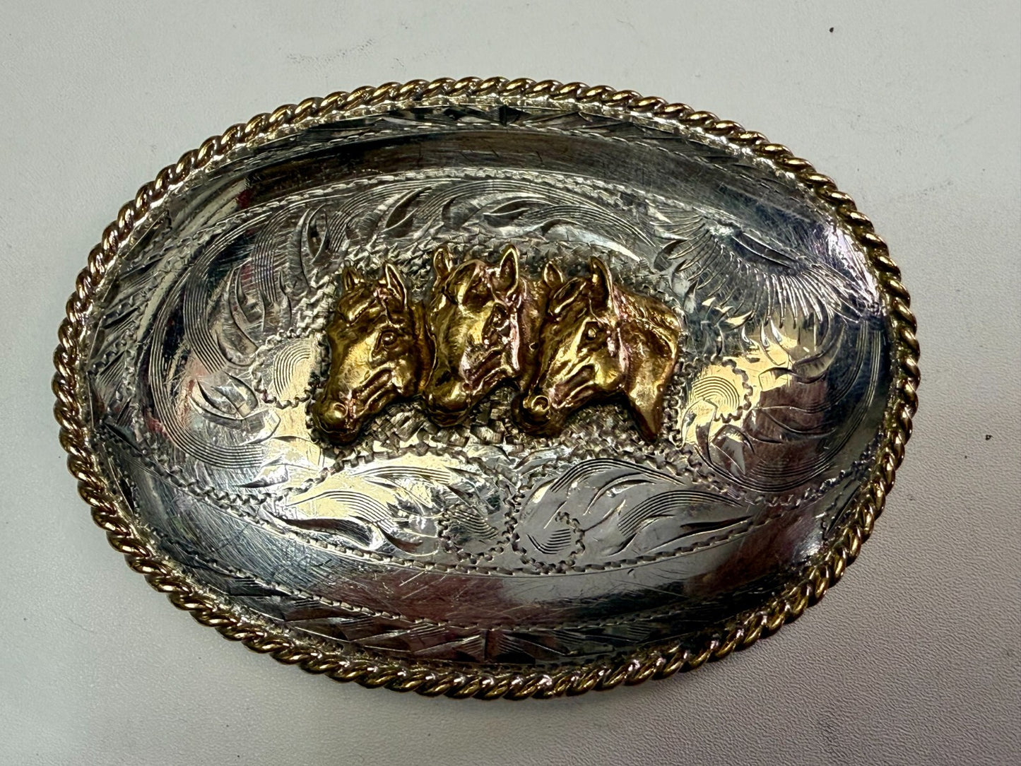 3 Horse Heads - Blank Ribbons Tex Tan Sterling Front Hand Engraved Belt Buckle