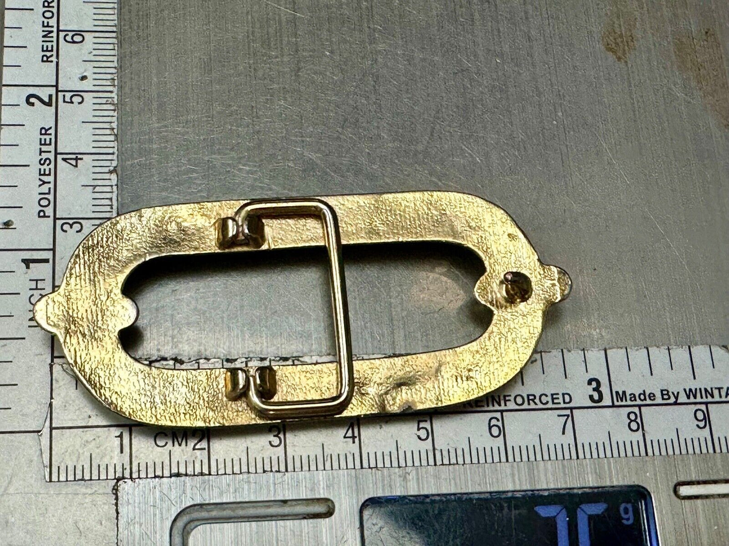 Vintage gold tone Tube Link Pattern belt buckle