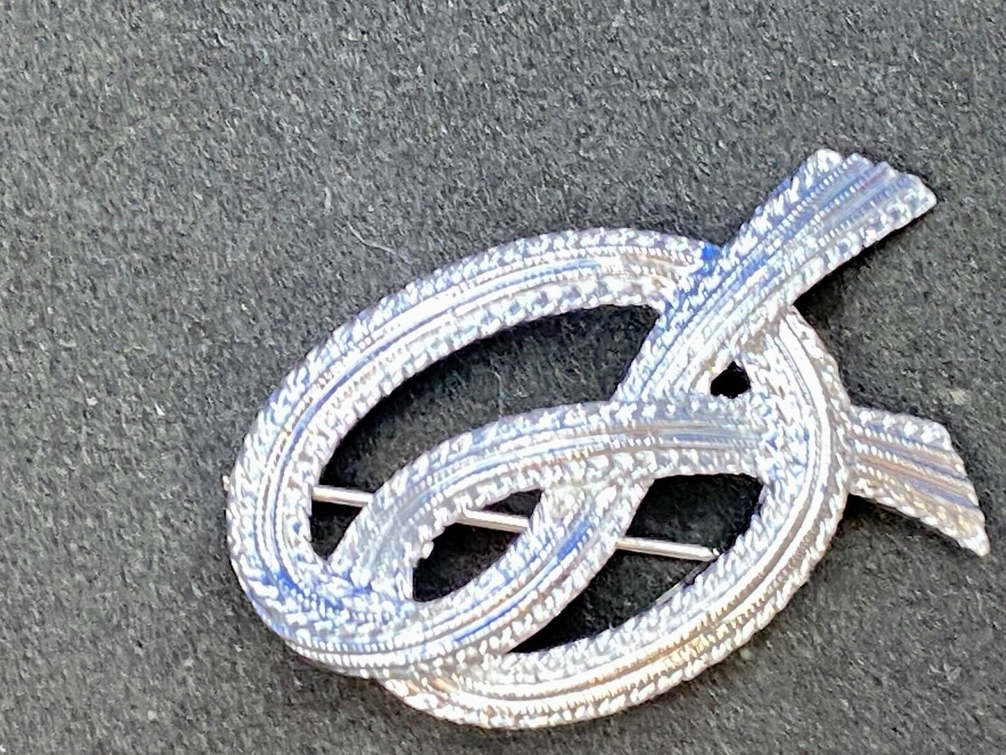 Vintage Emmons Knotted Bow Silver Tone Retro Costume Jewelry Brooch Pin