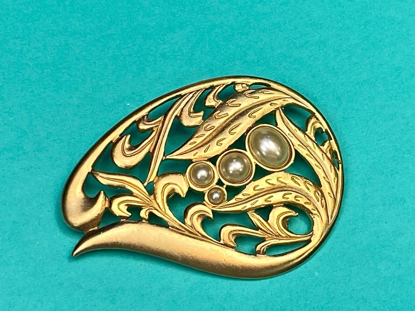 Art Nouveau Leaf Pearls Gold Tone Brooch Pin Costume Jewelry Signed Venue