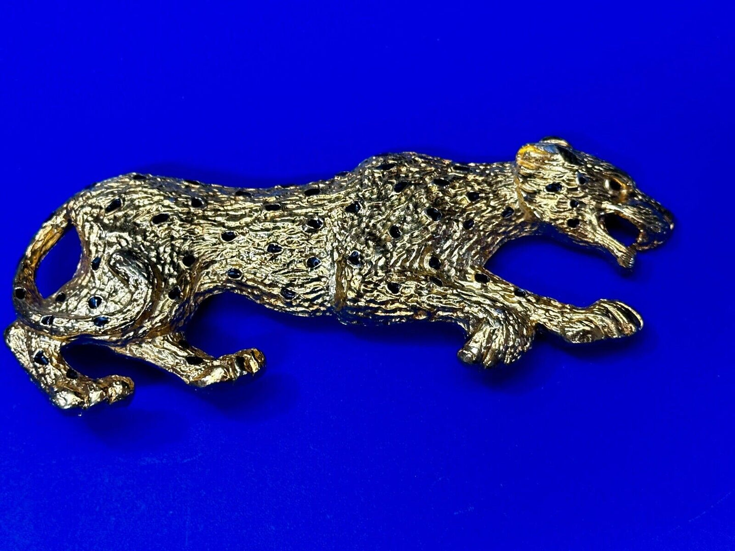 Badger? Leopard - Vintage Animal 6" Wide Gold Tone Vintage Belt Buckle
